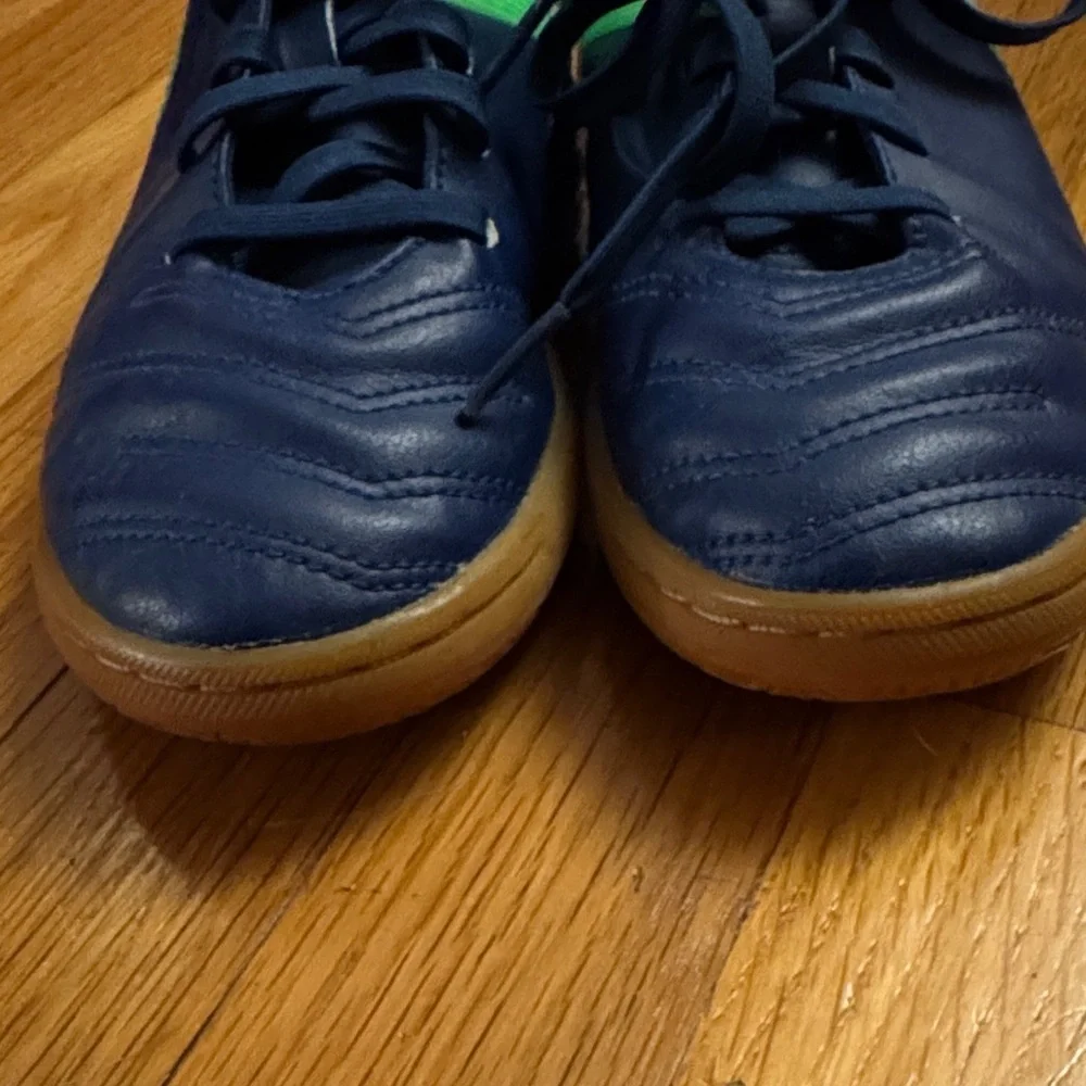 Nike Kids Indoor Soccer Shoes Tiempox